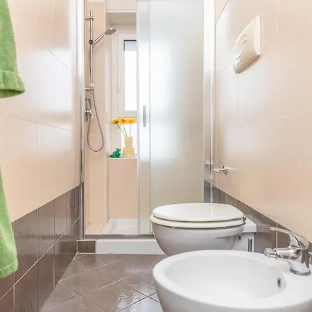 Appartement Bright And Quiet Close To Fair *