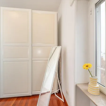 Bright And Quiet Close To Fair Daire *